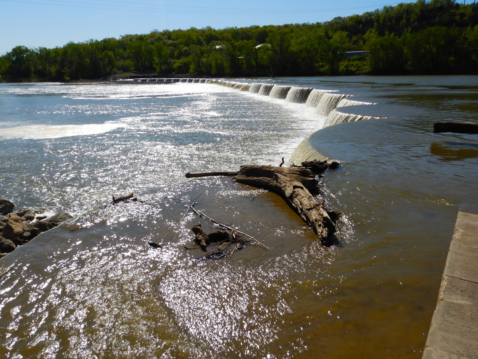 WaterOne Low-Head Dam – River Mile 15
